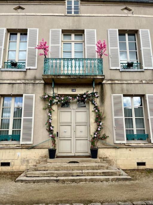 La Demeure De Margot - 24 Couchages Villa Villeneuve-sur-Yonne Eksteriør bilde