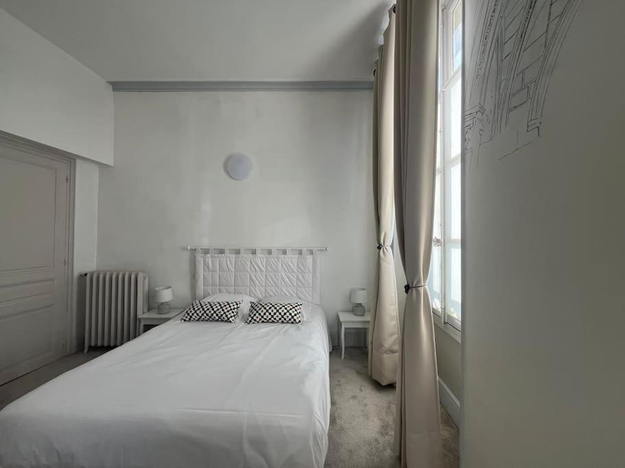 La Demeure De Margot - 24 Couchages Villa Villeneuve-sur-Yonne Eksteriør bilde